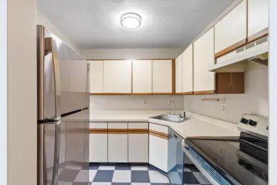 1409 Commonwealth Avenue #502, Boston, MA 02135 - Photo 10