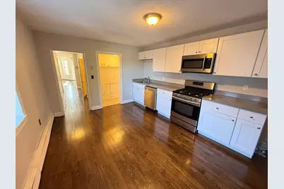 14 Cross St East #2, Somerville, MA 02145 - Photo 4