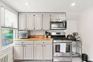 164 Chestnut St, New Bedford, MA 02740 - Photo 8