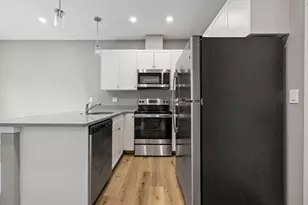 3 Burke Ln, Wellesley, MA 02481 - Photo 2