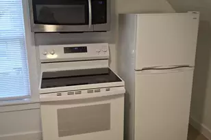 709 Belmont St, Springfield, MA 01108 - Photo 4