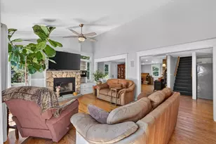 2 Monument Dr, Westport, MA 02790 - Photo 12
