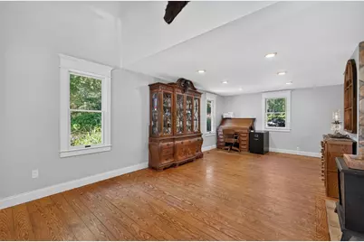 2 Monument Dr, Westport, MA 02790 - Photo 18