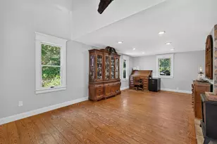 2 Monument Dr, Westport, MA 02790 - Photo 18