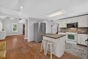 2 Monument Dr, Westport, MA 02790 - Photo 10