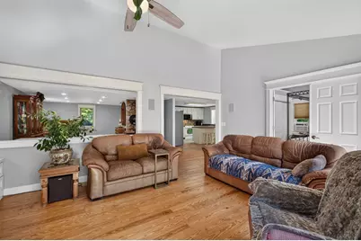 2 Monument Dr, Westport, MA 02790 - Photo 14