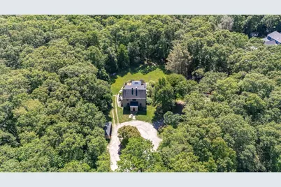 2 Monument Dr, Westport, MA 02790 - Photo 4
