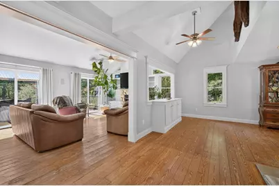 2 Monument Dr, Westport, MA 02790 - Photo 16