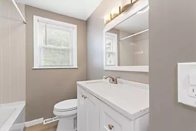 19 Cypress St, Oxford, MA 01540 - Photo 18