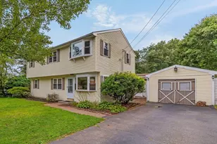 19 Cypress St, Oxford, MA 01540 - Photo 2