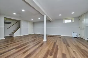 13 Forbes Ave, Burlington, MA 01803 - Photo 18