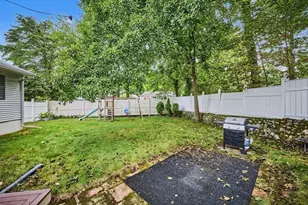13 Forbes Ave, Burlington, MA 01803 - Photo 24