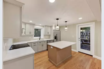 18 Elbridge Rd, Auburn, MA 01501 - Photo 10