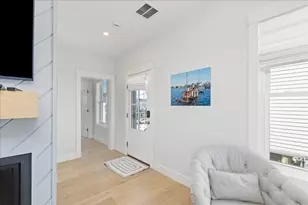 220 North End Blvd, Salisbury, MA 01952 - Photo 4