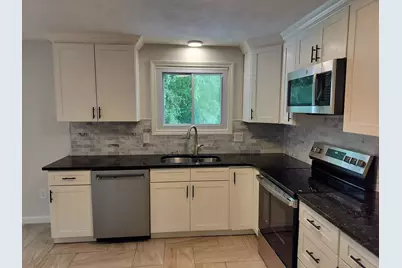 218 Pleasant St, Seekonk, MA 02771 - Photo 6