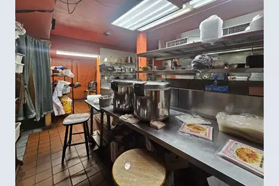 93 Beacon St, Somerville, MA 02143 - Photo 6