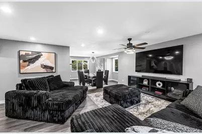 10 Robert Dr, Holyoke, MA 01040 - Photo 14