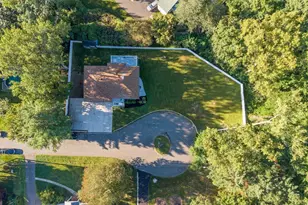 10 Robert Dr, Holyoke, MA 01040 - Photo 40