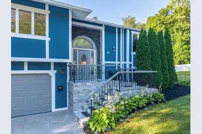 10 Robert Dr, Holyoke, MA 01040 - Photo 1