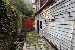 10 Lindall Pl, Boston, MA 02114 - Photo 10