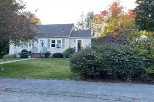 21 Wiley St, Wakefield, MA 01880 - Photo 2