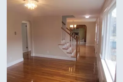 21 Wiley St, Wakefield, MA 01880 - Photo 8