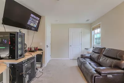 122 Ambrose St, Springfield, MA 01109 - Photo 24