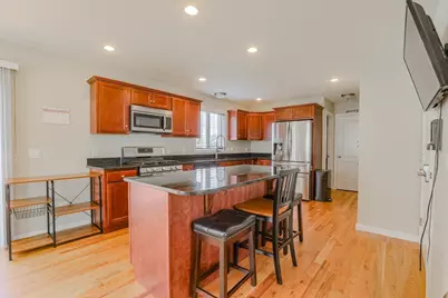 122 Ambrose St, Springfield, MA 01109 - Photo 18