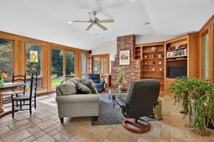 31 Brown St, Andover, MA 01810 - Photo 4