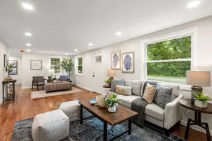 122 York St, Stoughton, MA 02072 - Photo 4