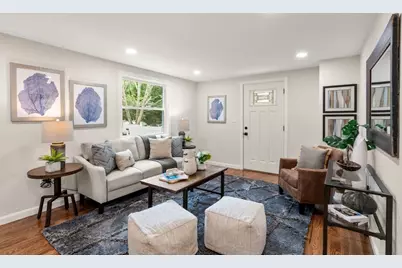 122 York St, Stoughton, MA 02072 - Photo 6