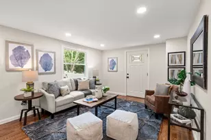 122 York St, Stoughton, MA 02072 - Photo 6