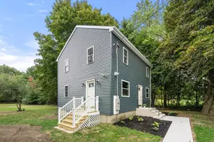 122 York St, Stoughton, MA 02072 - Photo 2