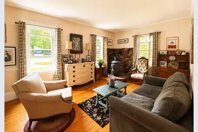 437 High St, Hanson, MA 02341 - Photo 14