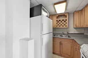 70 Southbridge St, Worcester, MA 01608 - Photo 12
