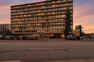 70 Southbridge St, Worcester, MA 01608 - Photo 2