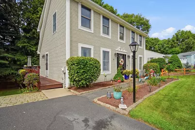 19 Stephanie Cir, Springfield, MA 01129 - Photo 4