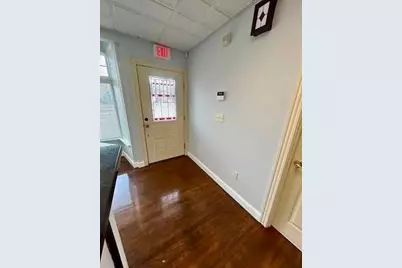 609 Newport Ave, Attleboro, MA 02703 - Photo 4
