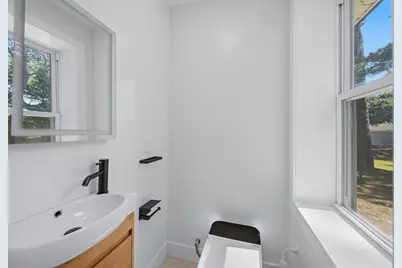 31 Chippewa Dr, Wareham, MA 02532 - Photo 12