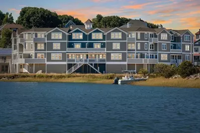 7 Bay St #10, Hull, MA 02045 - Photo 2