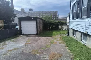 90 Tremont St, Fall River, MA 02720 - Photo 6
