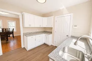 64 Havelock St, Malden, MA 02148 - Photo 8
