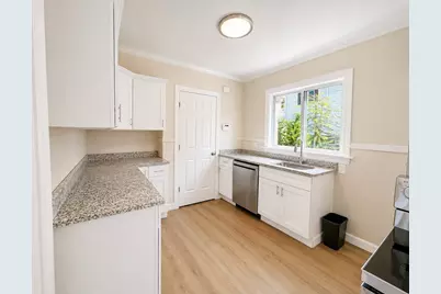 64 Havelock St, Malden, MA 02148 - Photo 6
