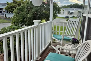 47 Nantucket Dr, Taunton, MA 02780 - Photo 2