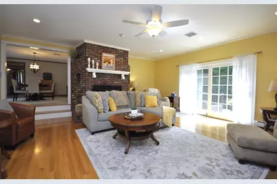 34 River Rd, East Bridgewater, MA 02333 - Photo 4