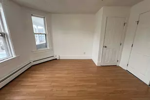 264 Bailey St, Lawrence, MA 01843 - Photo 4