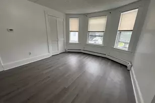 264 Bailey St, Lawrence, MA 01843 - Photo 16