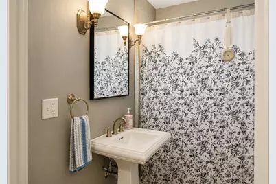 28 Everett Steet #1, Woburn, MA 01801 - Photo 12