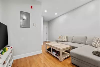 754 Huntington Ave #4, Boston, MA 02115 - Photo 1