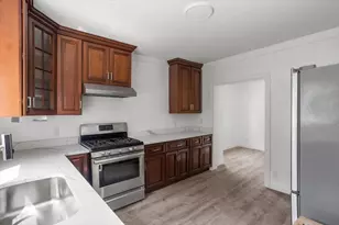 149 Burnside St, Providence, RI 02905 - Photo 24